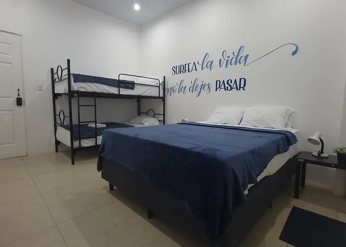 Surfo House & Hotel Tamarindo