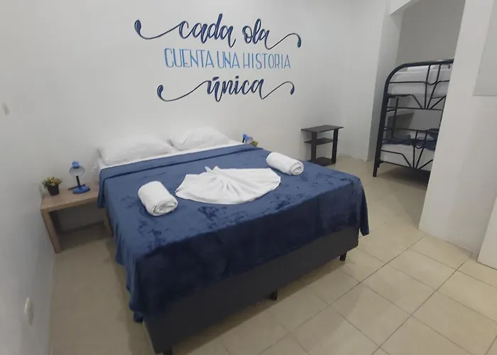 Hotel Surfo House & *