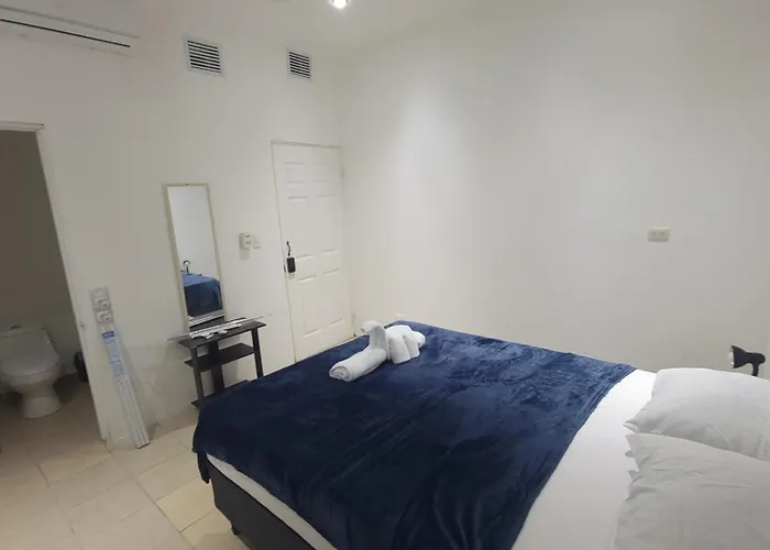 Surfo House & * Tamarindo