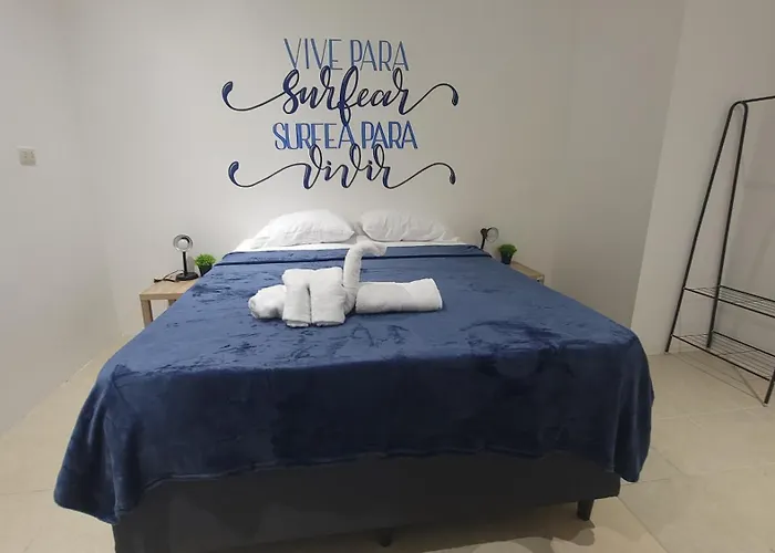 Hotel Surfo House &