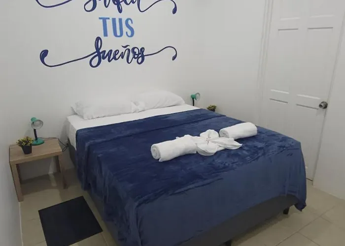 Surfo House & * Tamarindo