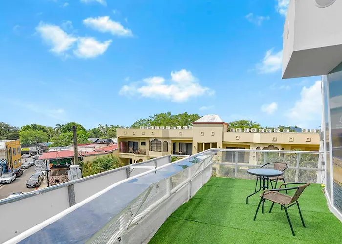 Surfo House & Hotel Tamarindo