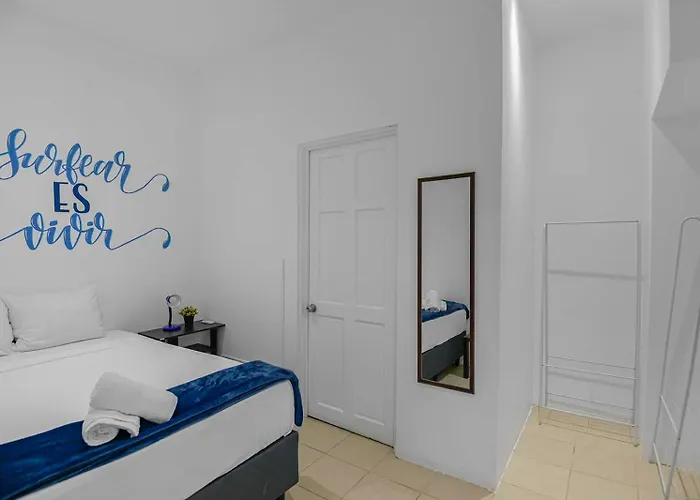 Surfo House & * Tamarindo